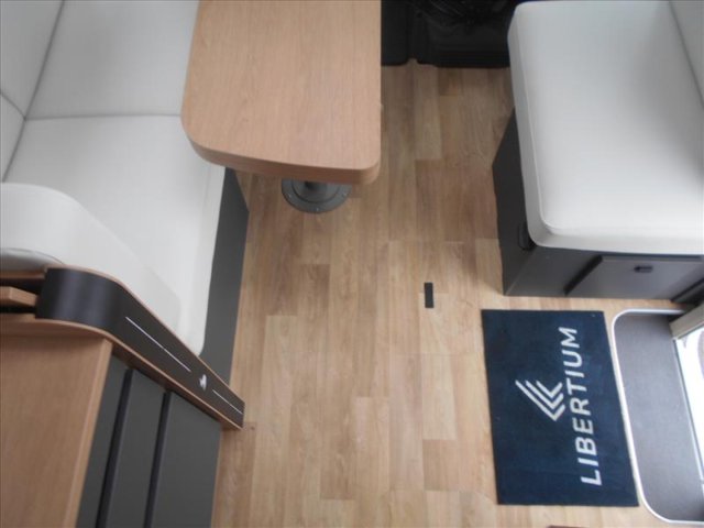 Bavaria Initial I740FC Nomade - Photo 10