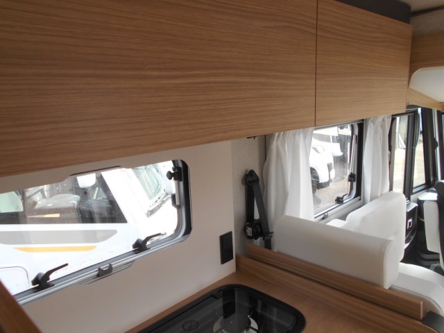 Bavaria Initial I741FC Unik - Photo 9