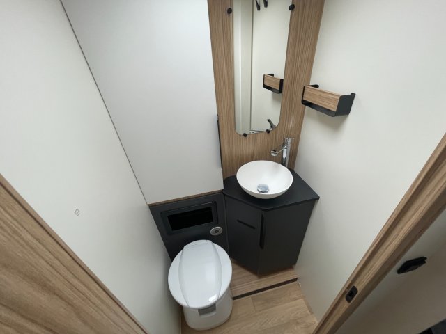 Bavaria T720FGJ Intense - Photo 12