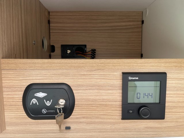 Bavaria T720FGJ Intense - Photo 14