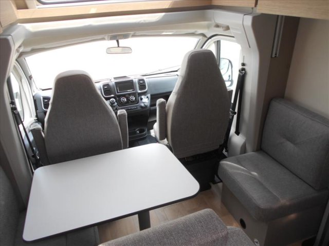 Burstner Campeo TD 690 G - Photo 7