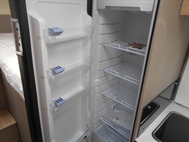 Burstner Campeo TD 690 G - Photo 12