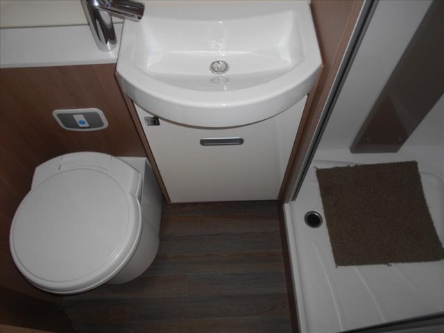Burstner Lyseo TD 744 Classic - Photo 5