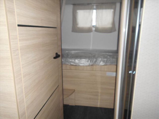 Challenger 380 Break Edition - Photo 11