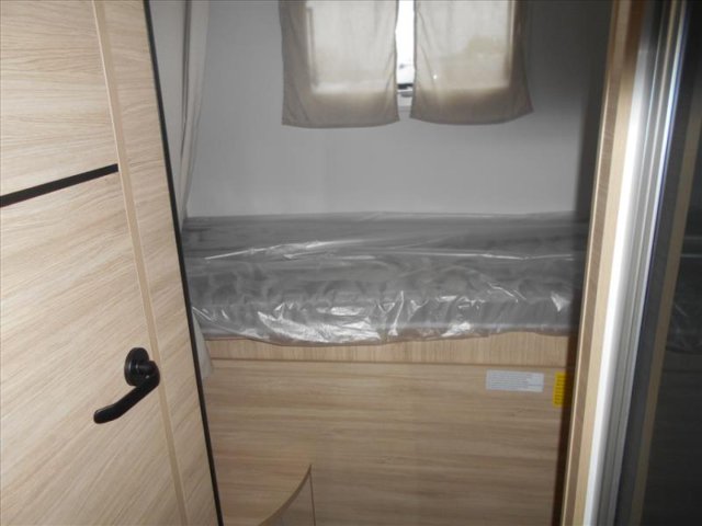 Challenger 380 Break Edition - Photo 10