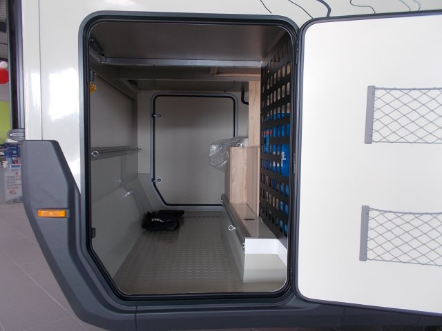 Eura Mobil Xtura 686 EF - Photo 3