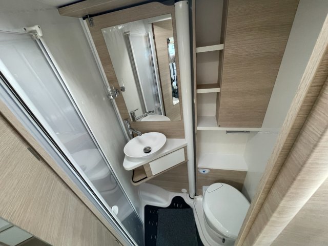 Rapido C55i 65 ans - Photo 6