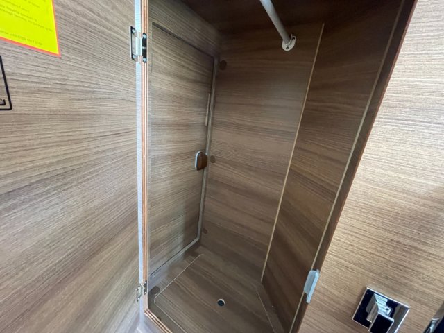 Rapido Van V55 - Photo 8