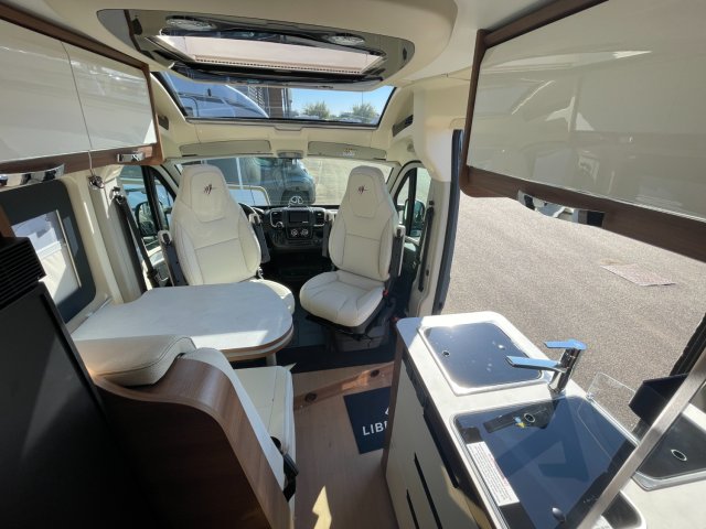 Rapido Van V55 - Photo 9