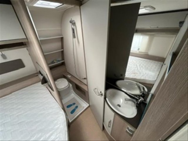 Burstner Caravane PREMIO - Photo 5