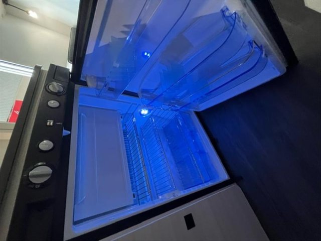 Silver Caravane EXCLUSIVE - Photo 6