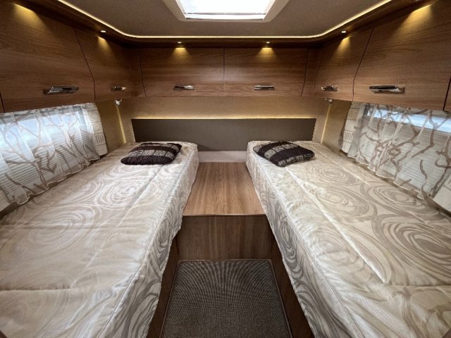 Le Voyageur LVX 9 poids lourd lits jumea - Photo 9