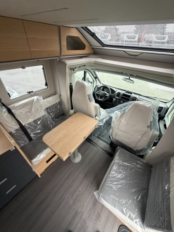 Adria Matrix Axess 650 DC 60 ans - Photo 4