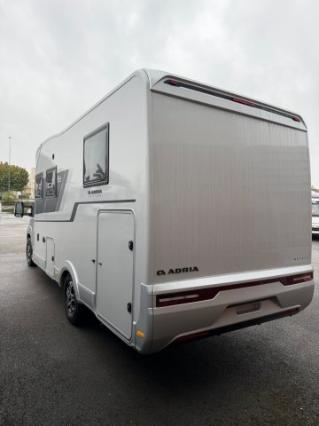 Adria Matrix Axess 650 DC 60 ans - Photo 2