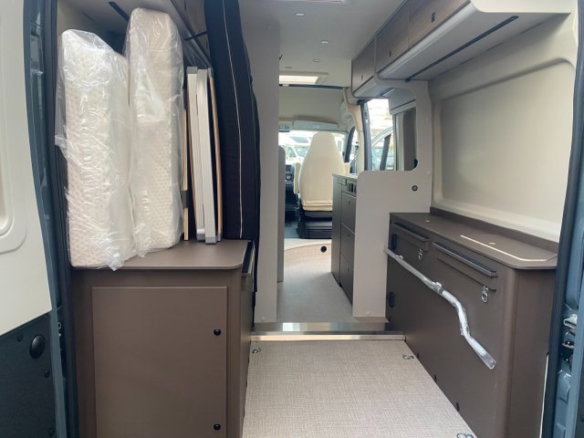 Burstner B66 600C 600 C - Photo 3