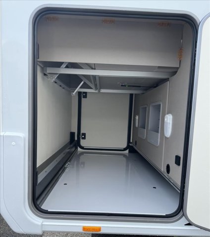 Burstner Campeo TD 736 - Photo 12