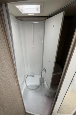 Burstner Lineo T 690 G - Photo 6