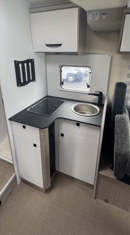 Burstner Lyseo Time Skyline T 732 - Photo 5