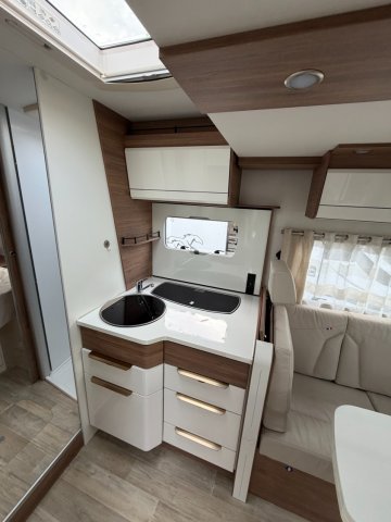 Pilote P 746 FC Essentiel - BVA - Photo 5