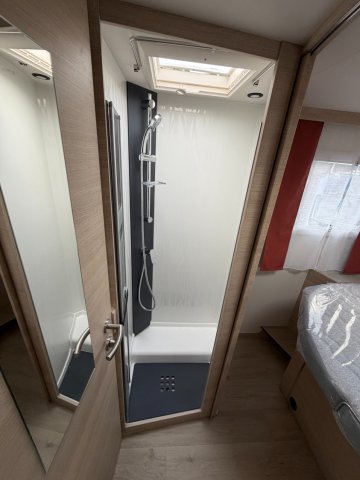 Rapido 696 F 696F 65 ans - Photo 8