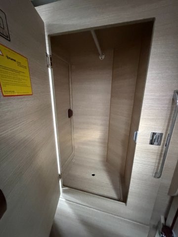 Rapido Van V55 - Photo 10