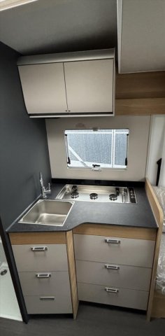 Adria Matrix Axess 650 DC - Photo 4