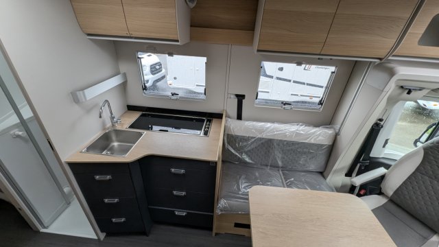 Adria Matrix Axess 650 DC 60 ANS - Photo 3