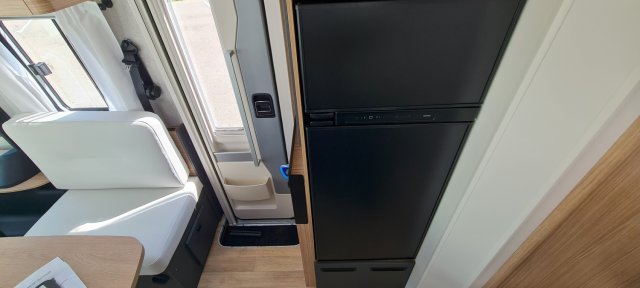Bavaria Initial I740FC Nomade - Photo 3