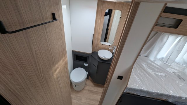 Bavaria Initial I740FGJ Nomade - Photo 8