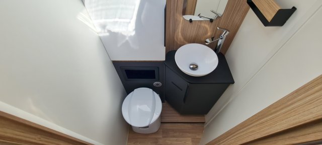 Bavaria T720FC Intense - Photo 7