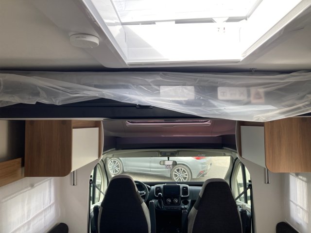 Challenger 318 Cosy Edition - Photo 18