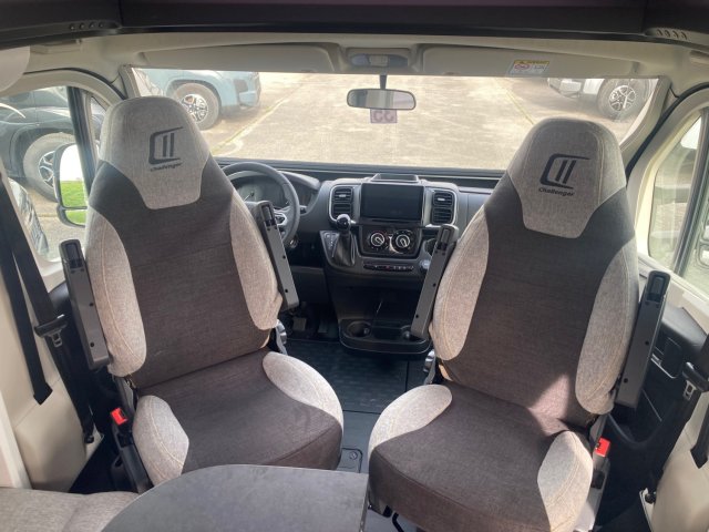 Challenger 318 Cosy Edition - Photo 23