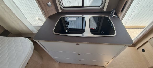 Burstner Premio 490 TS - Photo 6