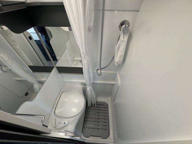 Bavaria K630J k630 j - Photo 7