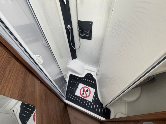 Rapido C55 edition 65 ans - Photo 3