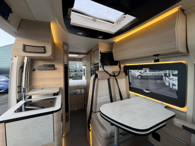 Rapido Van V55 - Photo 8