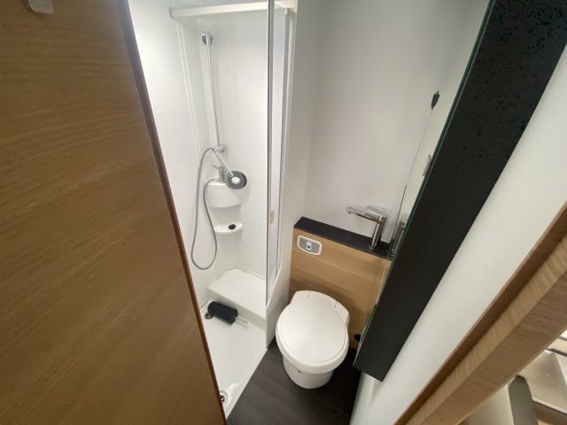 Adria Camping-Car CORAL XL - Photo 7