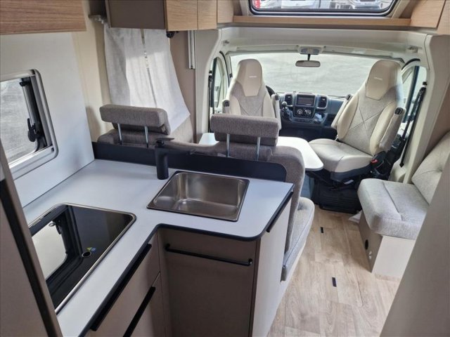 Burstner Campeo TD 690 G - Photo 7