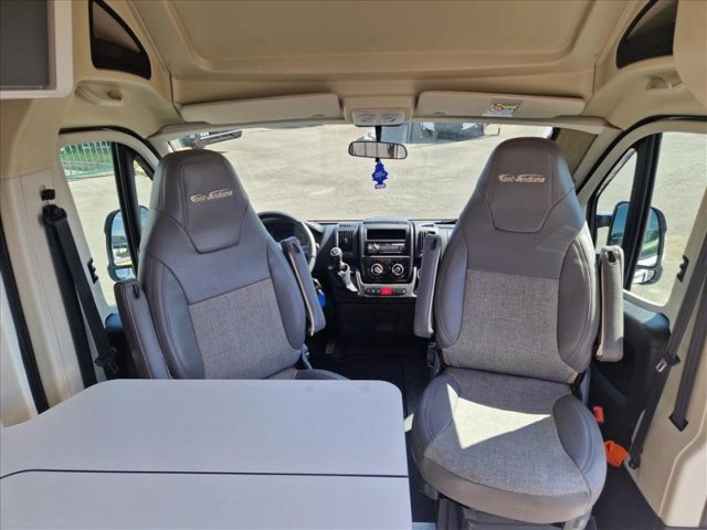 Font Vendome Rando Van - Photo 7