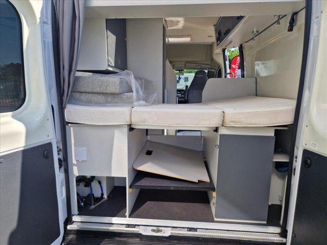 Font Vendome Rando Van - Photo 11