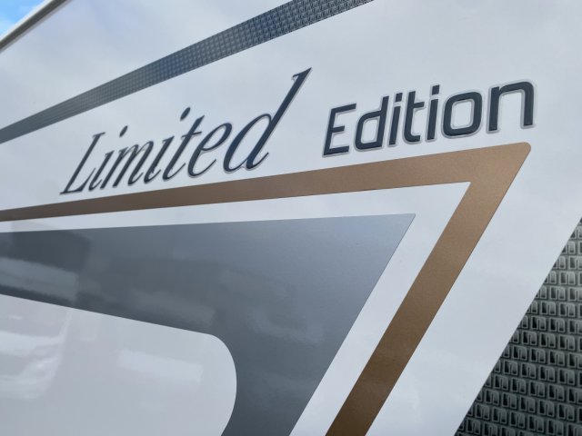 Notin Malaga CF - Photo 4