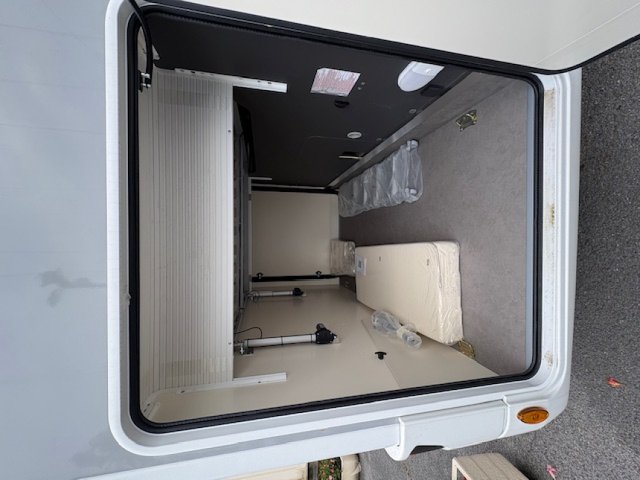 Mc Louis MC4 379 4 - Photo 1