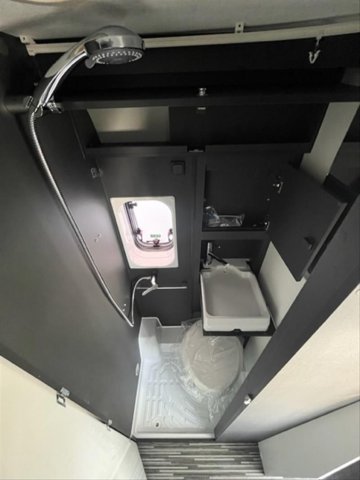 Mc Louis Menfys Van 4 S-Line Matic 4CS - Photo 6