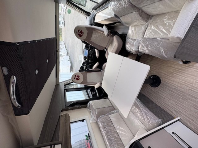 Mc Louis Nevis 881 25 EDITION - Photo 3