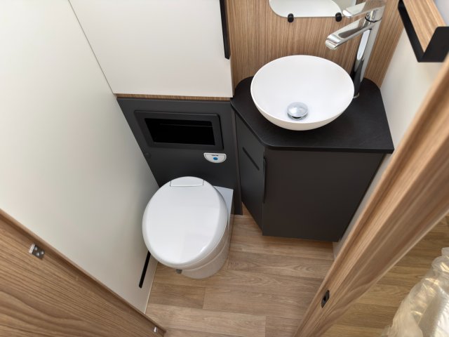 Bavaria Initial I720FC Unik - Photo 7