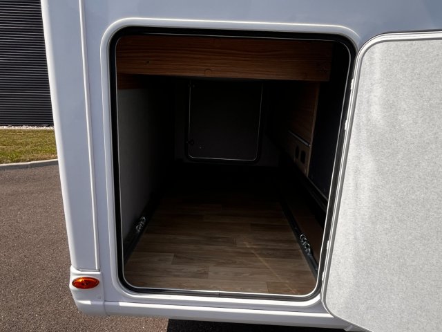 Bavaria Initial I740FC Nomade - Photo 3