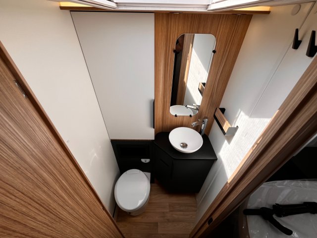 Bavaria Initial I740FC Nomade - Photo 8