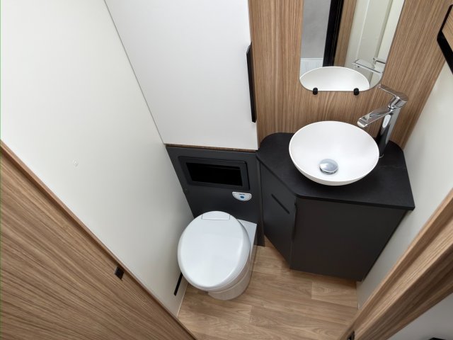 Bavaria Initial I740FGJ Nomade - Photo 7