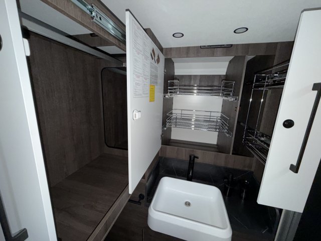 Benimar Tessoro 488 - Photo 9