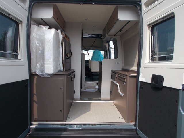 Burstner B66 600C 600 C - Photo 3